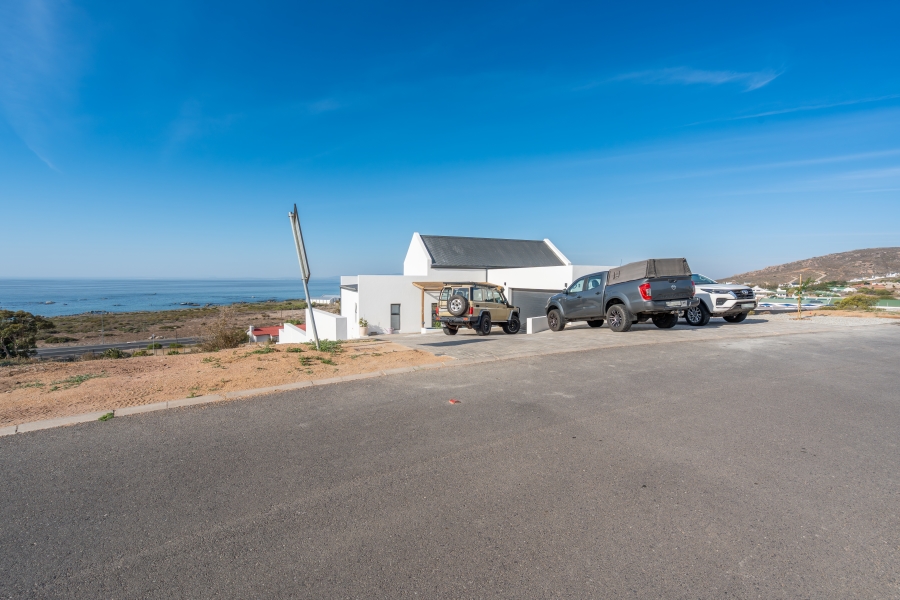 4 Bedroom Property for Sale in Britannica Heights Western Cape